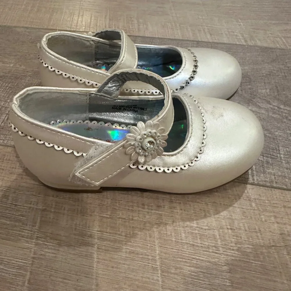 JOSMO GIRLS SIZE 7 CREAM MARY JANE DRESS SHOES